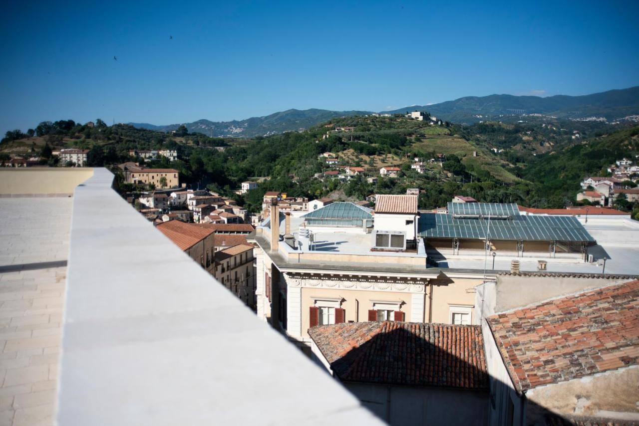 Dimora De Matera Luxury Suites โกเซนซา ภายนอก รูปภาพ