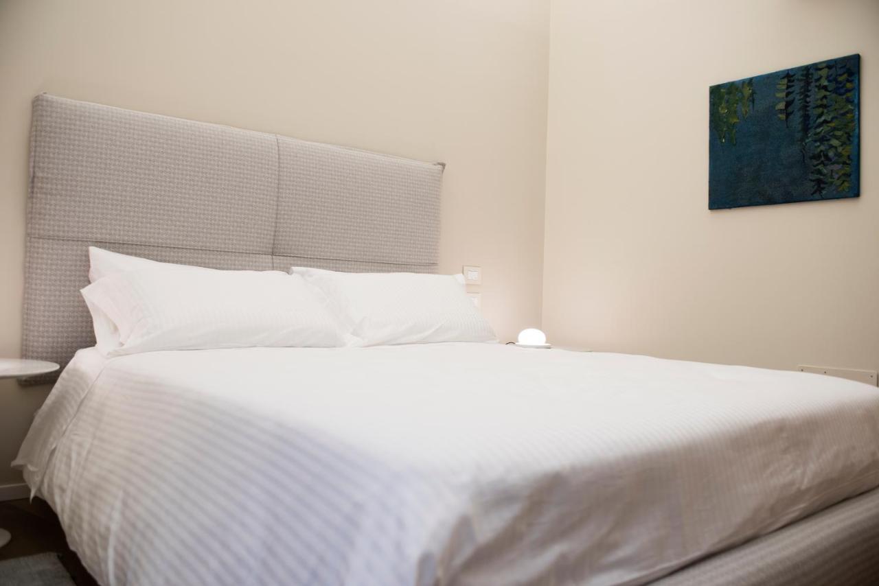 Dimora De Matera Luxury Suites โกเซนซา ภายนอก รูปภาพ