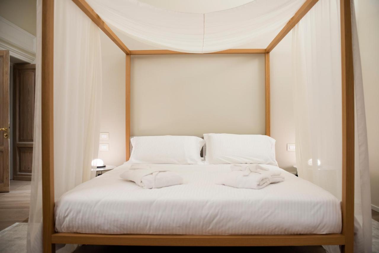 Dimora De Matera Luxury Suites โกเซนซา ภายนอก รูปภาพ
