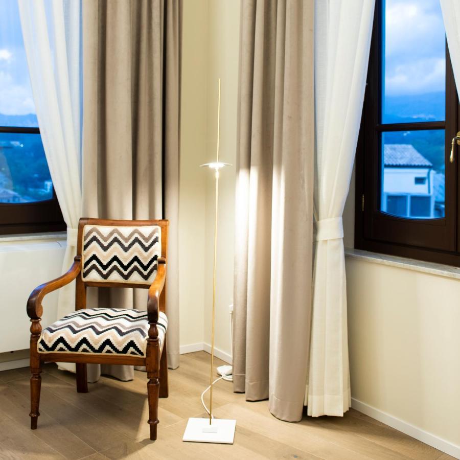 Dimora De Matera Luxury Suites โกเซนซา ภายนอก รูปภาพ